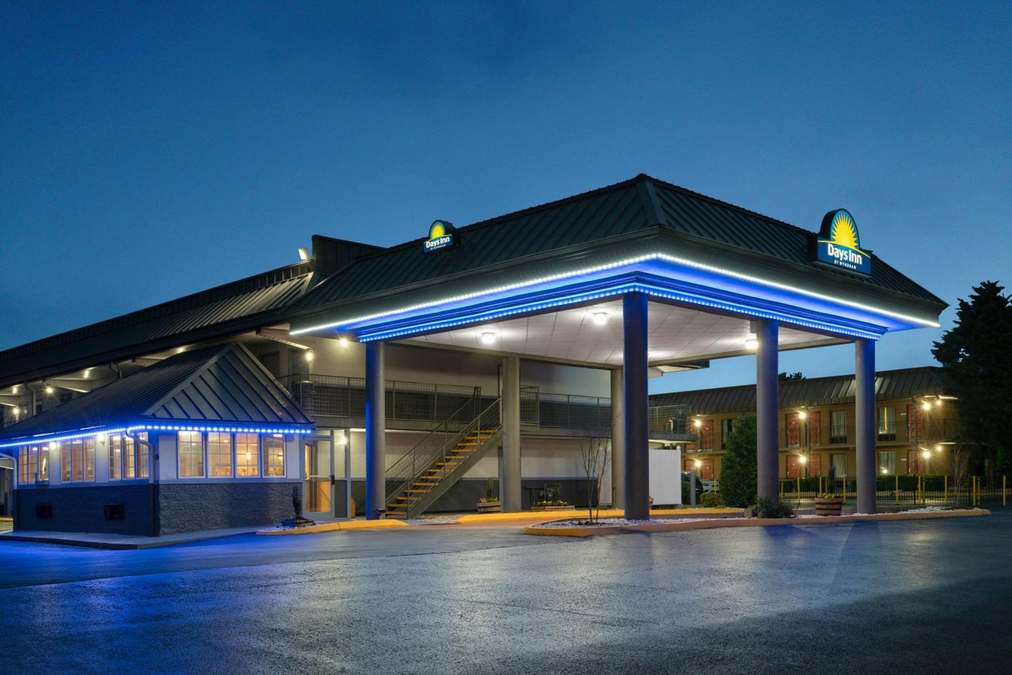 Days Inn By Wyndham Knoxville North Powell Exteriör bild