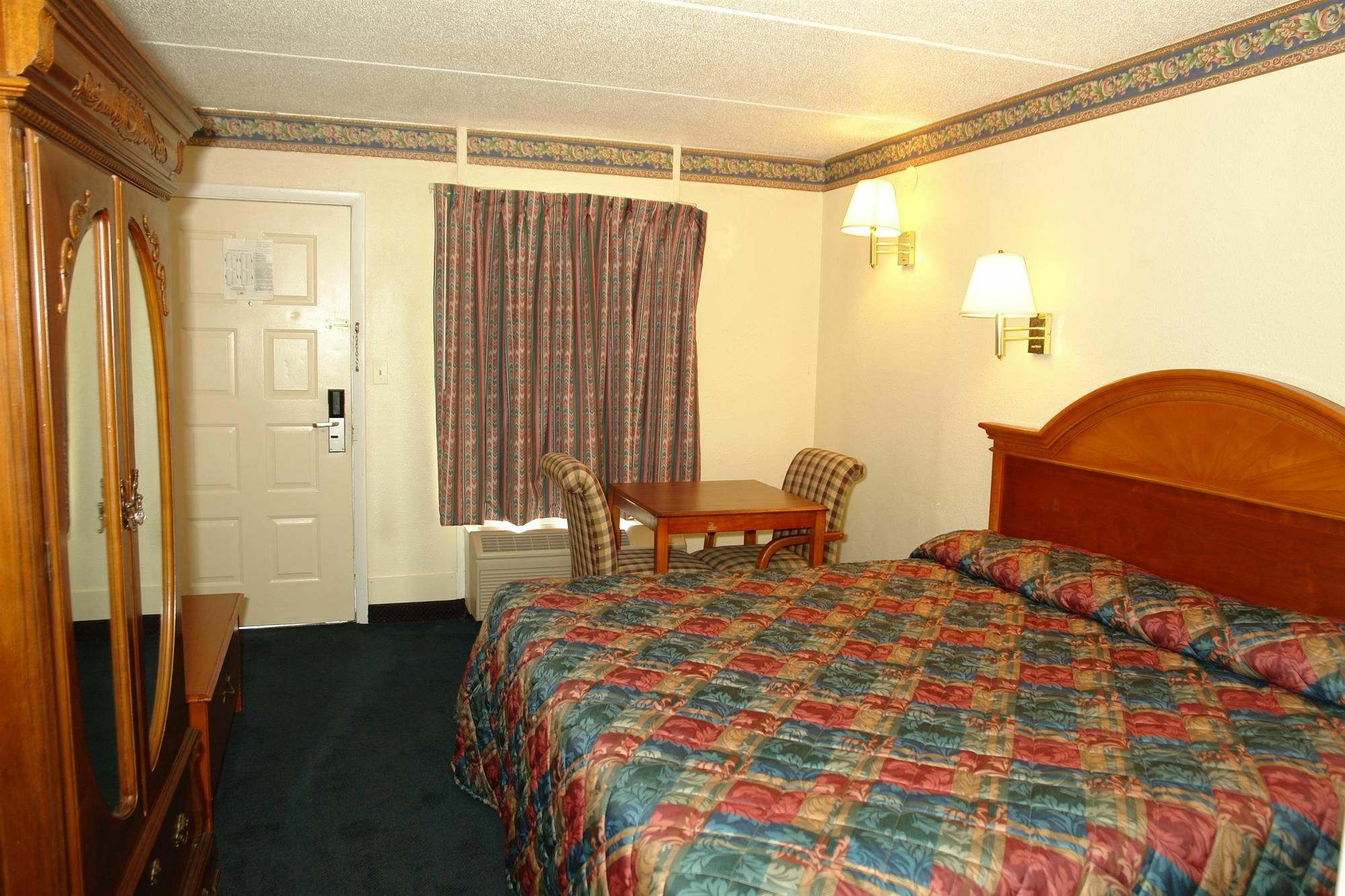 Days Inn By Wyndham Knoxville North Powell Rum bild